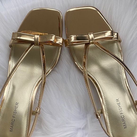 Marc Fisher Metallic Gold Strappy Sandals size 9M new - Picture 2 of 11